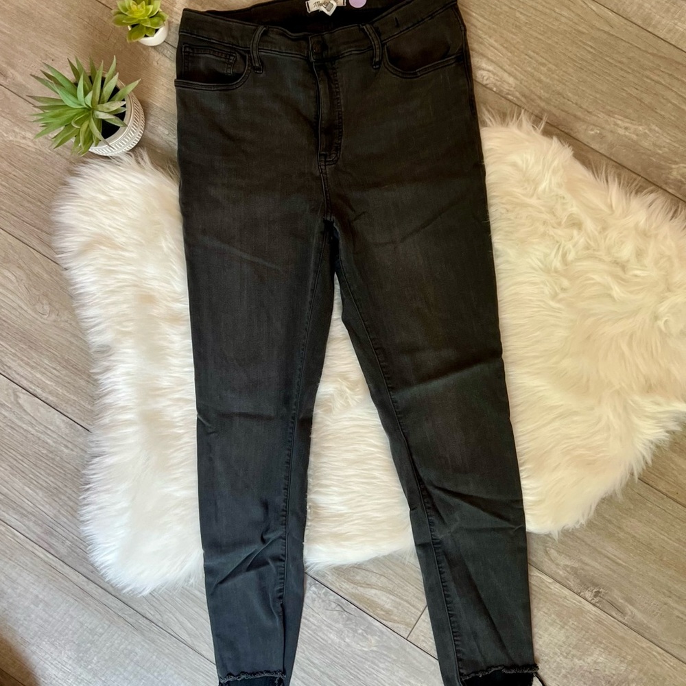 MADEWELL | High Rise Raw Hem Black Denim Jeans Modern Fit (32/14)
